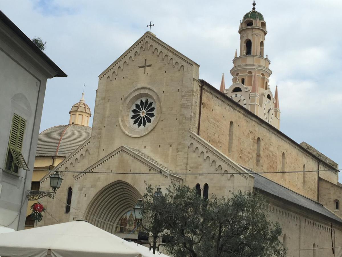 Appartamento ai piedi della Pigna Sanremo Esterno foto