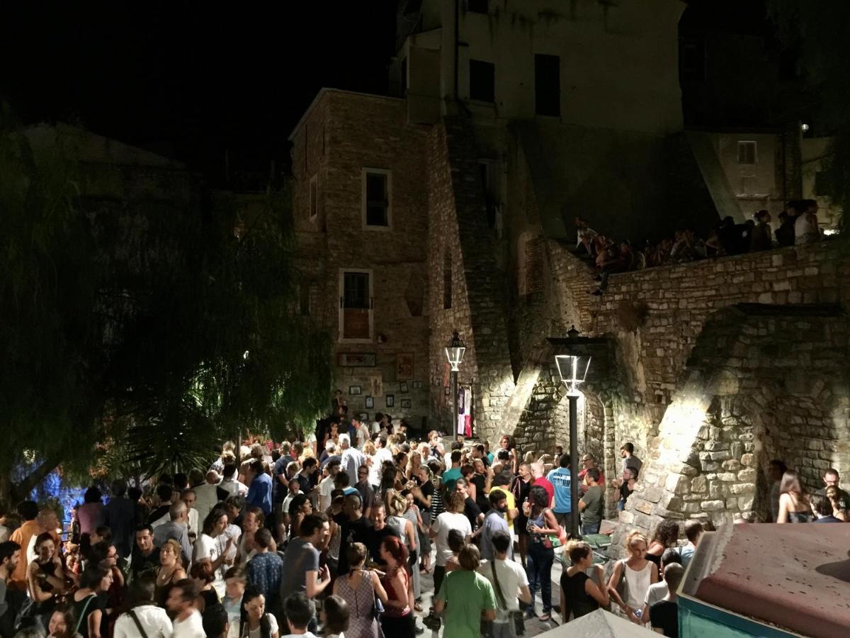 Appartamento ai piedi della Pigna Sanremo Esterno foto